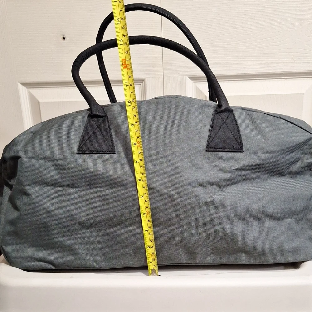 NWOT Medium Ed Hardy Gray Canvas Duffel Bag with Iconic Bulldog Design